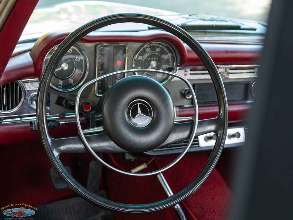 1968 Mercedes-Benz 280SL
