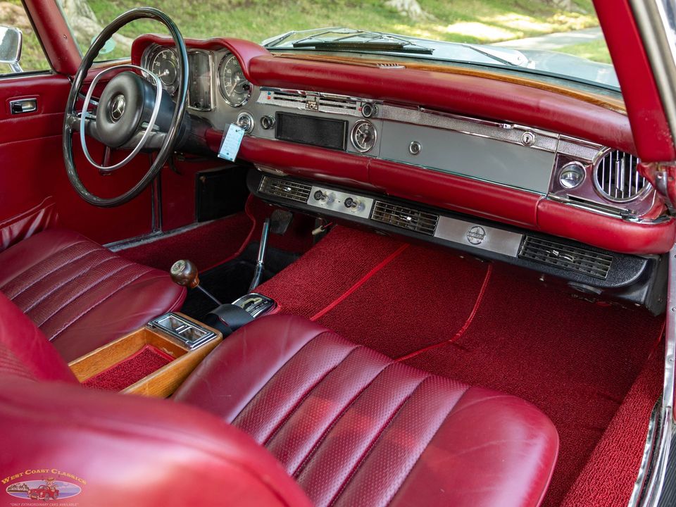 1968 Mercedes-Benz 280SL