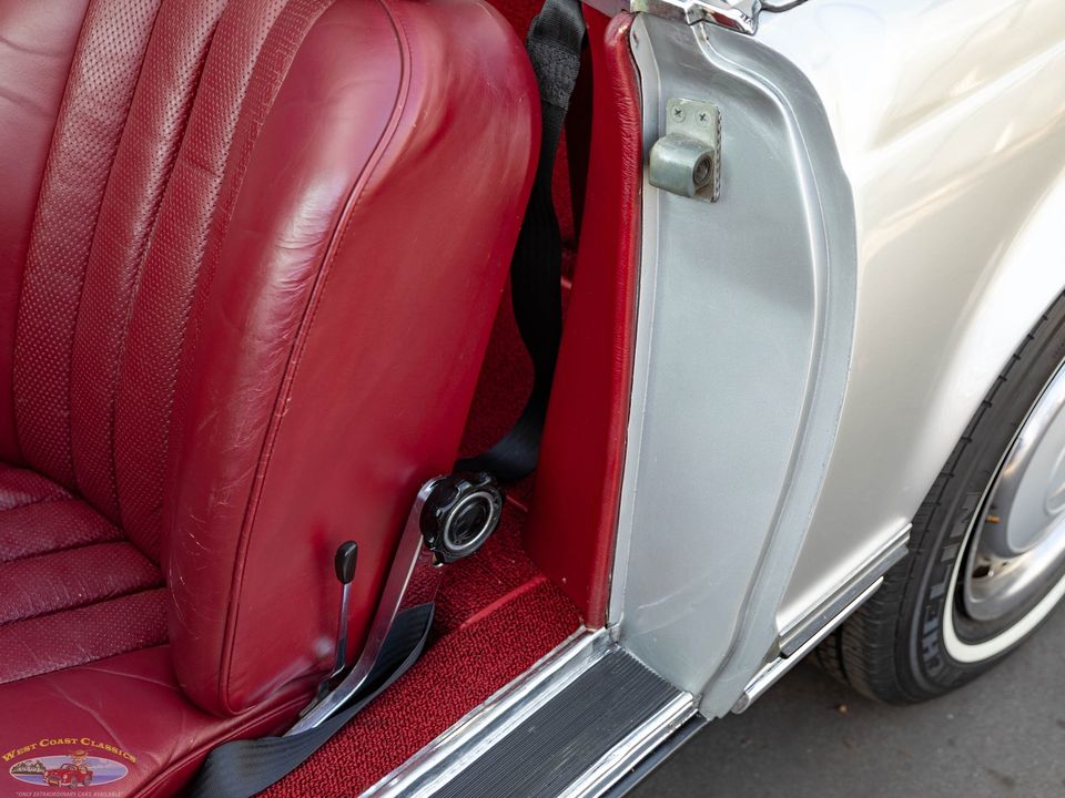 1968 Mercedes-Benz 280SL