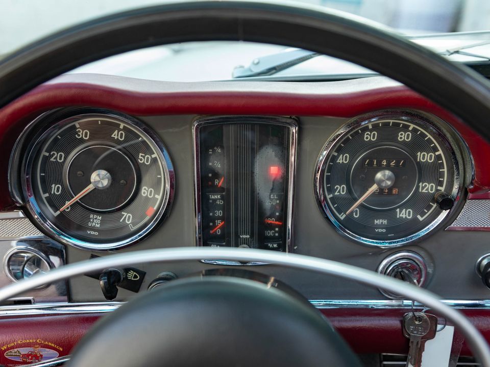 1968 Mercedes-Benz 280SL