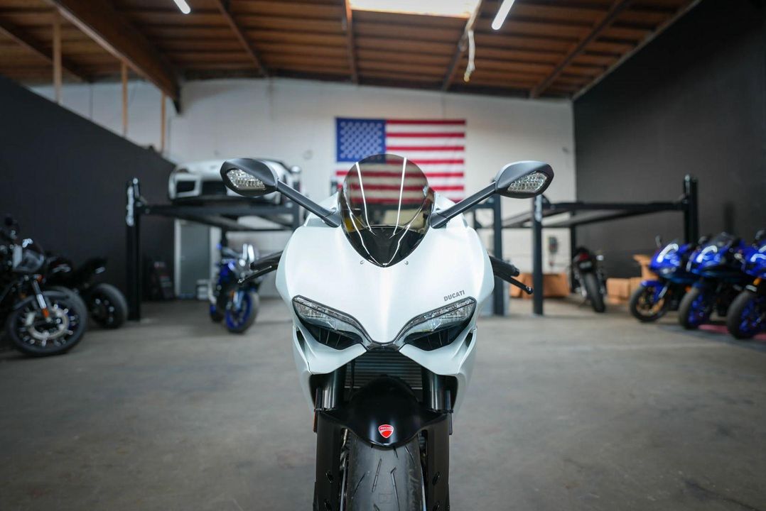 2014 Ducati 899 Panigale White