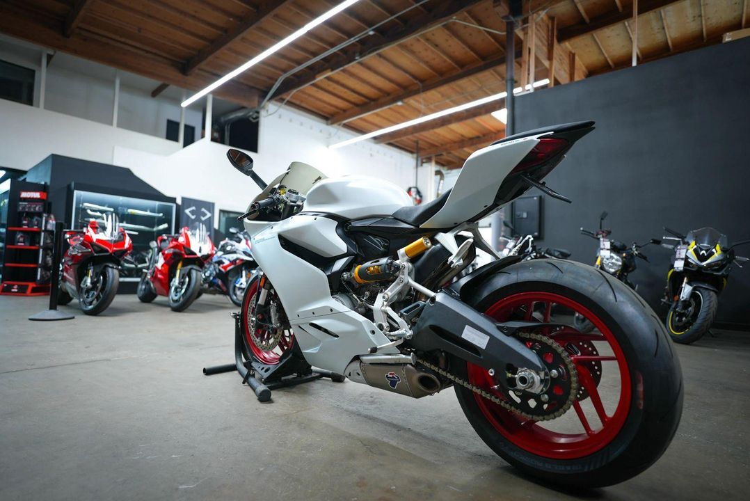 2014 Ducati 899 Panigale White