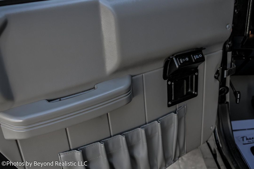 2002 HUMMER H1