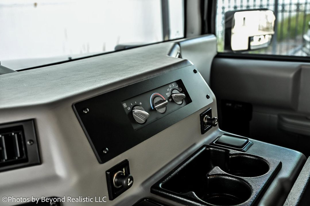2002 HUMMER H1