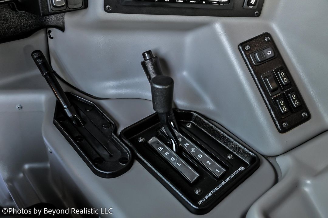 2002 HUMMER H1