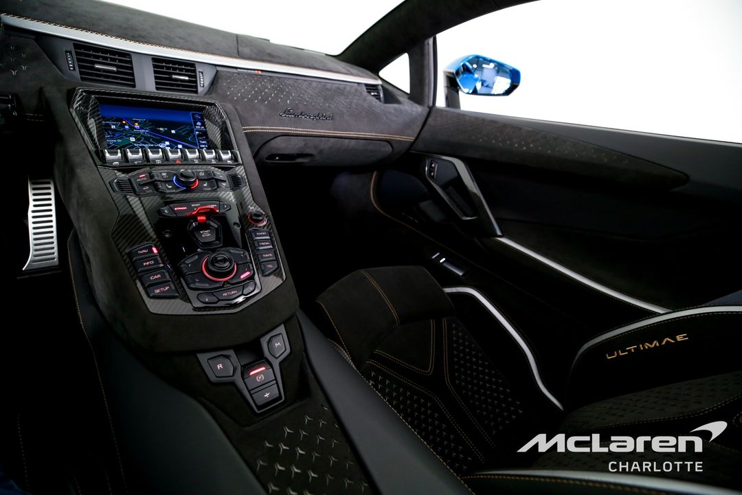 2022 Lamborghini Aventador