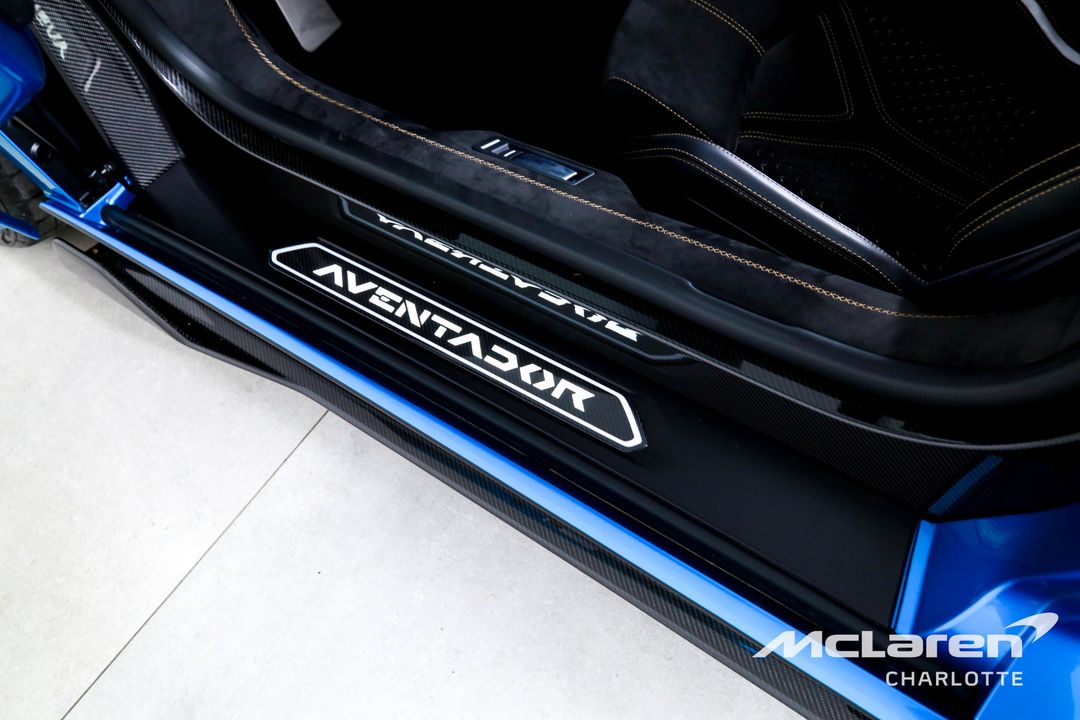 2022 Lamborghini Aventador