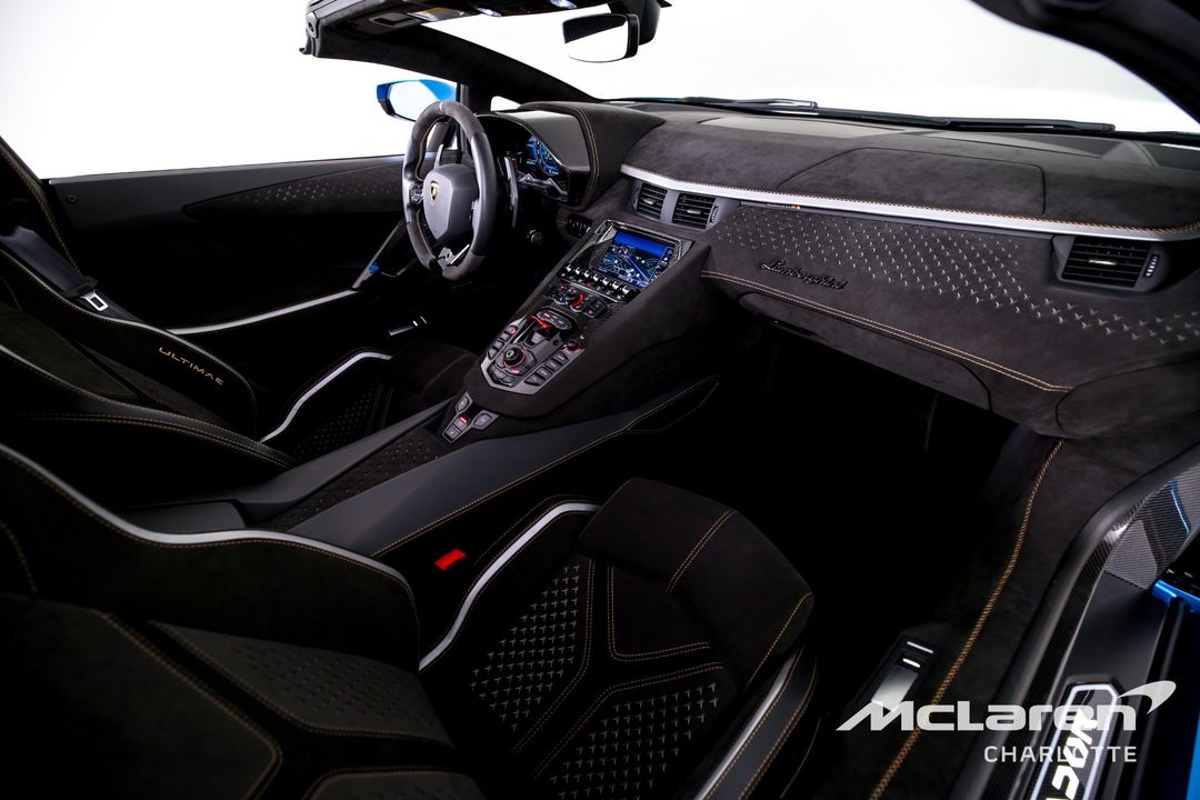 2022 Lamborghini Aventador