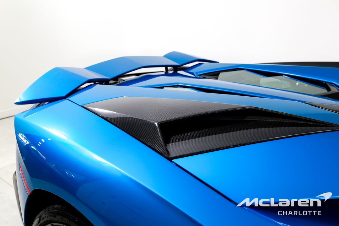 2022 Lamborghini Aventador