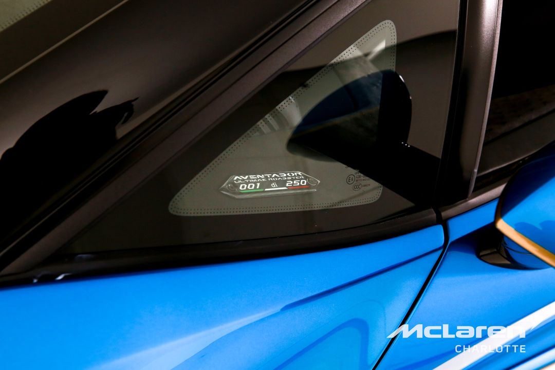 2022 Lamborghini Aventador