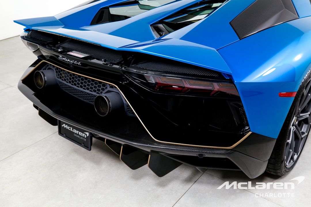 2022 Lamborghini Aventador