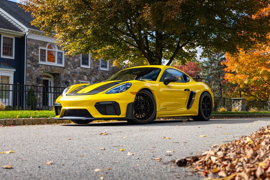 2025 Porsche GT4 RS Weissach