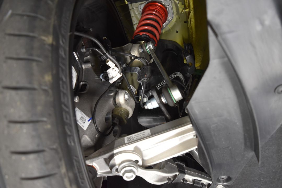 2025 Porsche GT4 RS Weissach