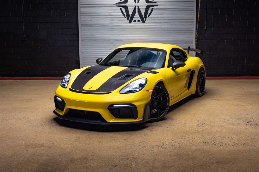 2025 Porsche GT4 RS Weissach