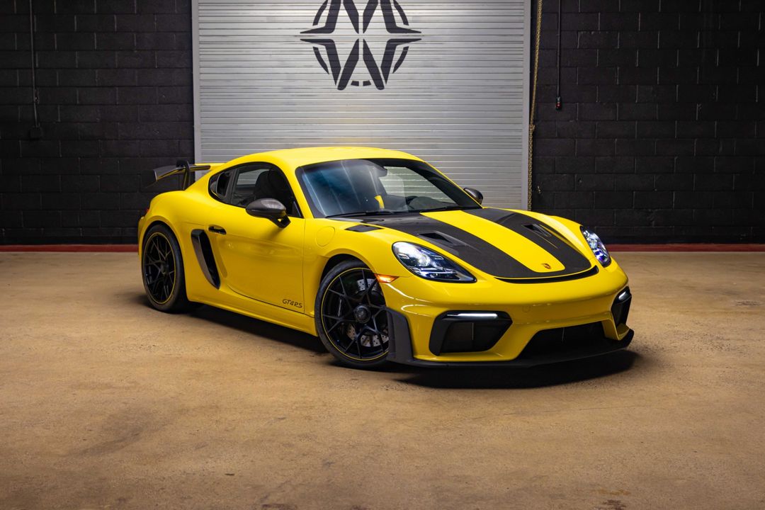 2025 Porsche GT4 RS Weissach