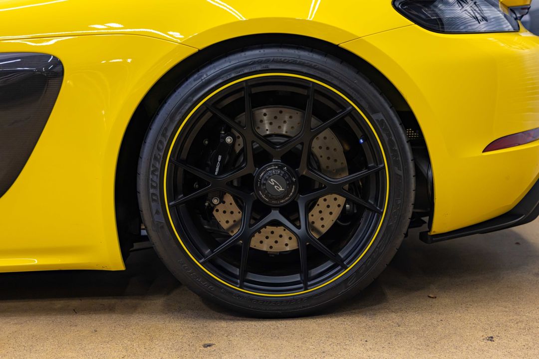 2025 Porsche GT4 RS Weissach