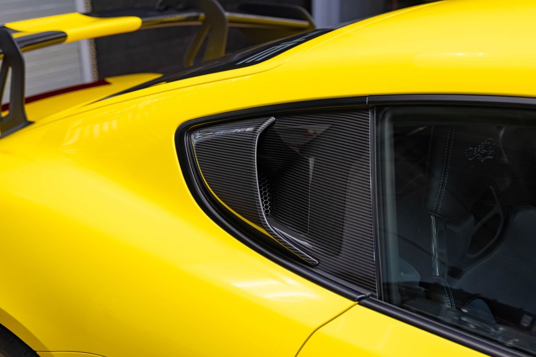 2025 Porsche GT4 RS Weissach