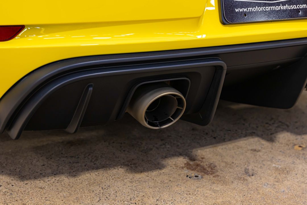 2025 Porsche GT4 RS Weissach