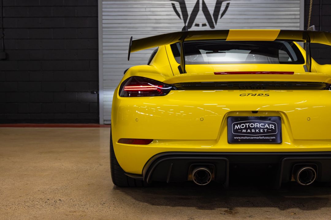 2025 Porsche GT4 RS Weissach