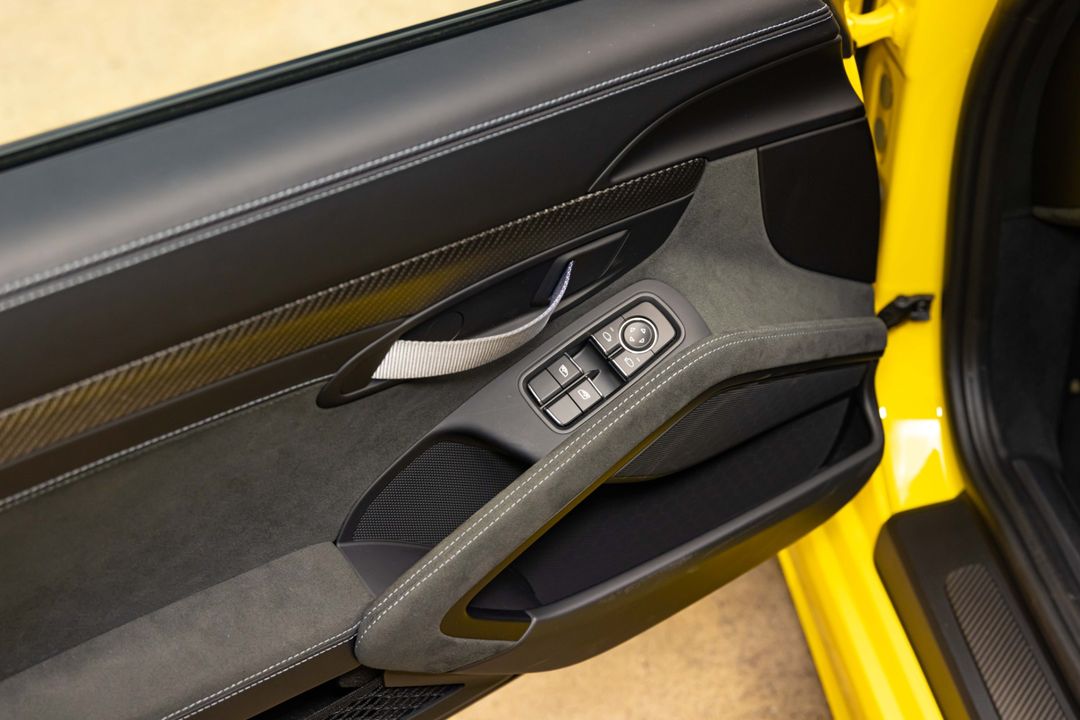 2025 Porsche GT4 RS Weissach