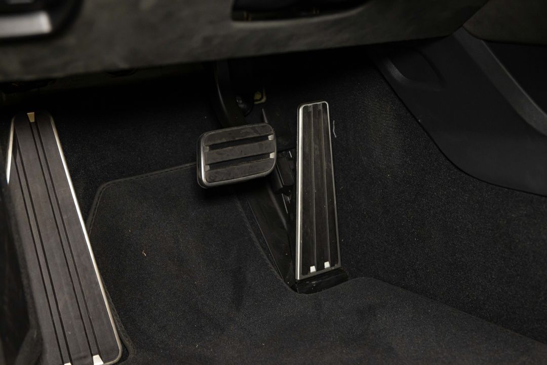 2025 Porsche GT4 RS Weissach