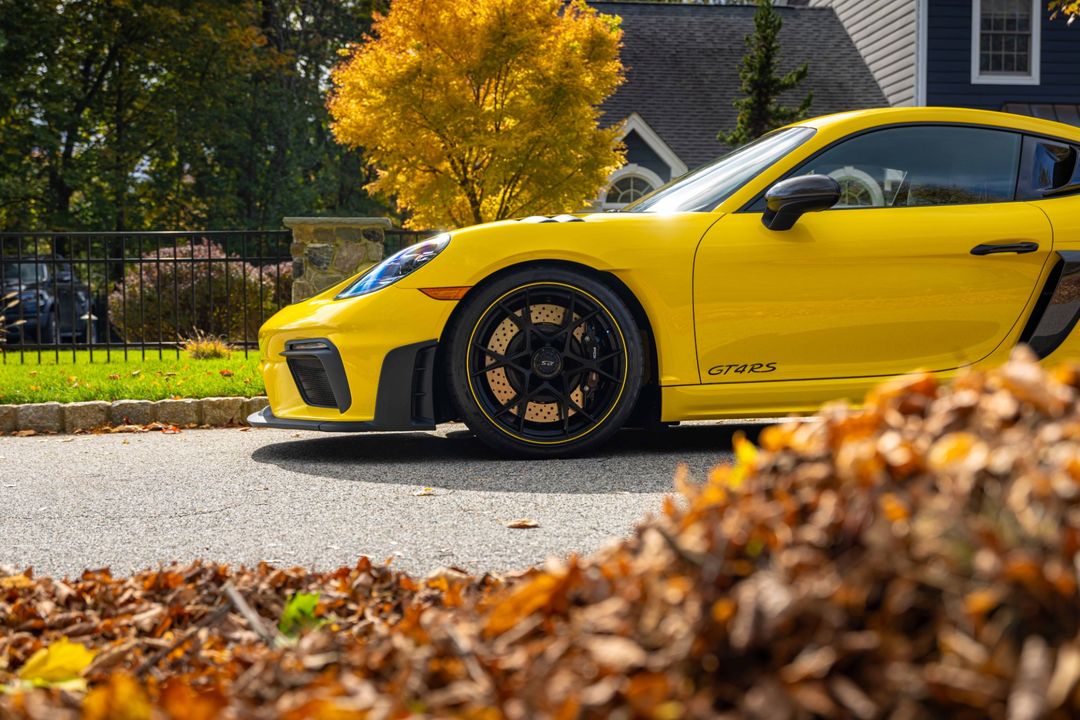 2025 Porsche GT4 RS Weissach