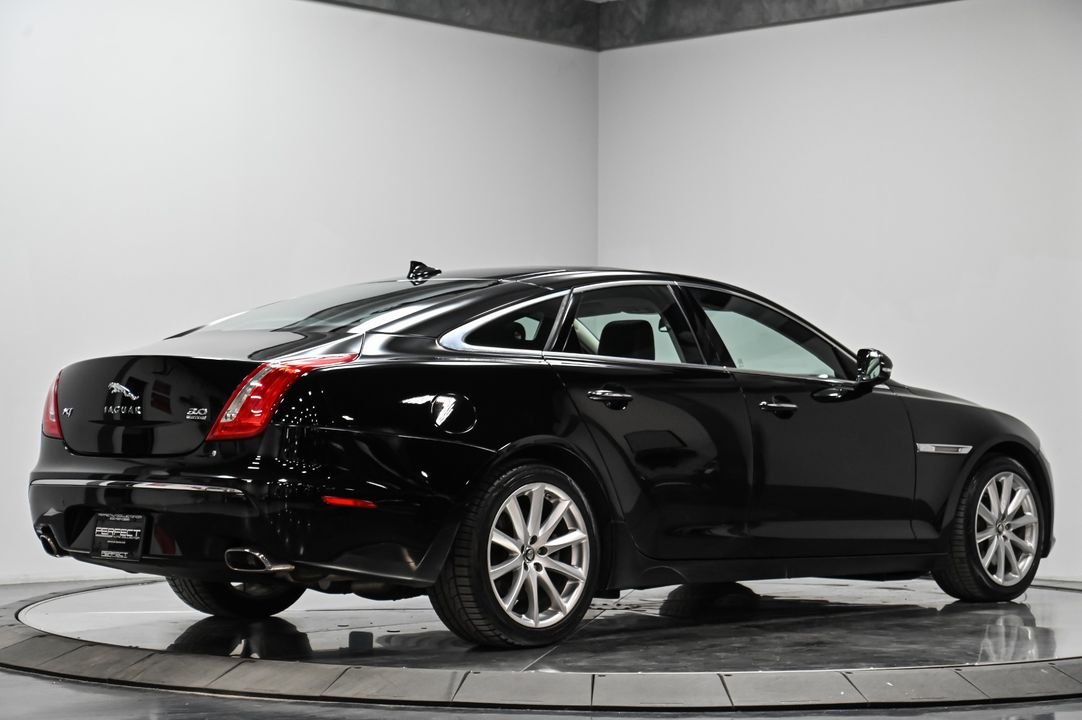 2013 Jaguar XJ