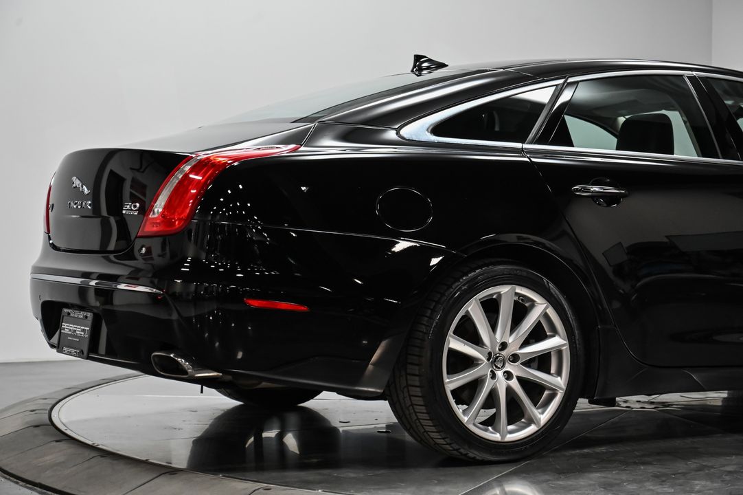2013 Jaguar XJ