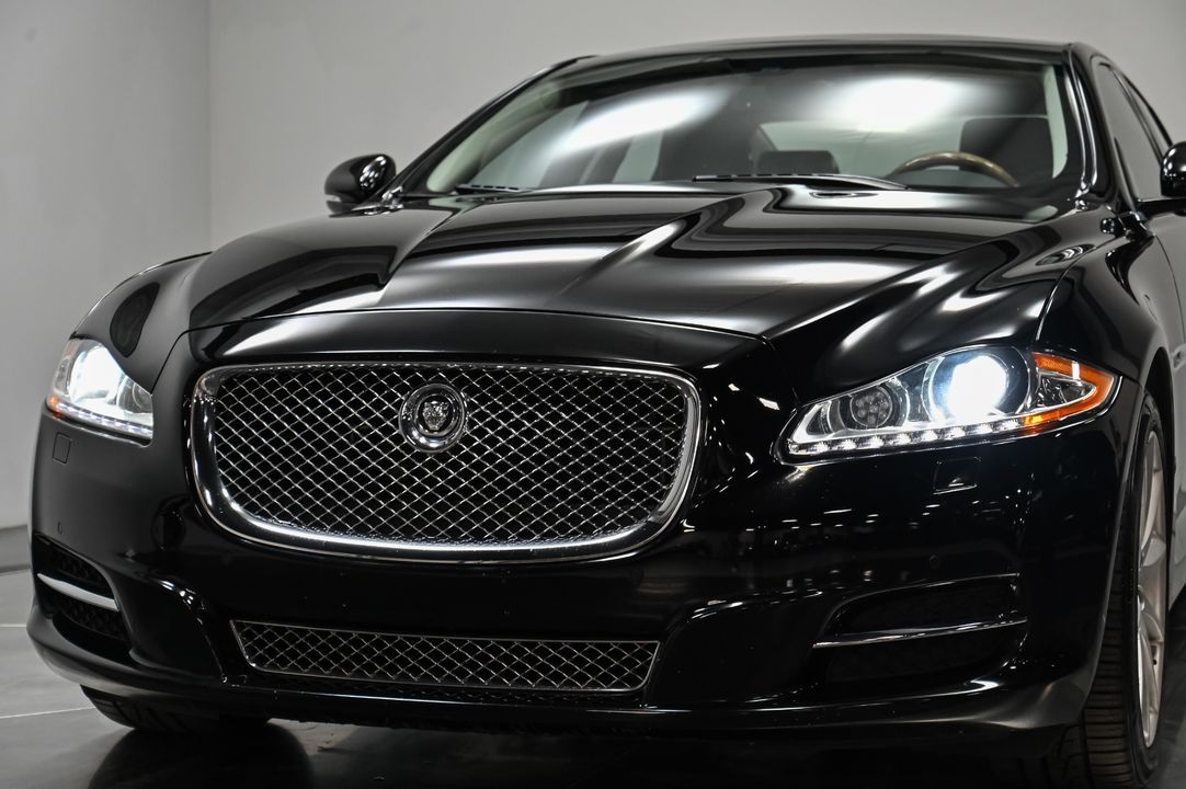2013 Jaguar XJ