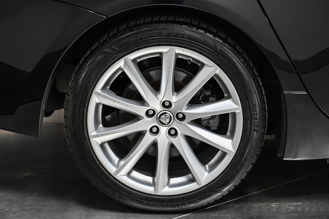 2013 Jaguar XJ