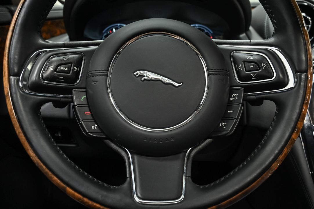 2013 Jaguar XJ