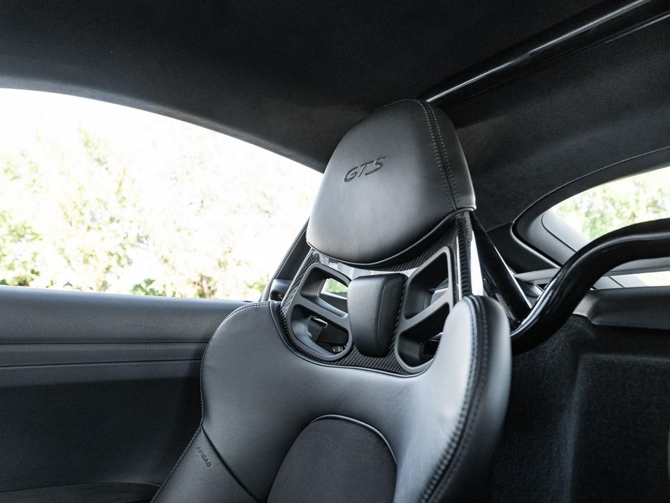 2023 Porsche 718 Cayman