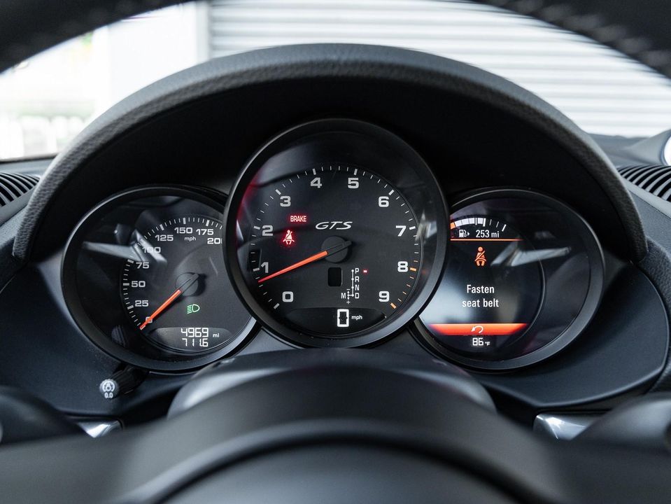 2023 Porsche 718 Cayman