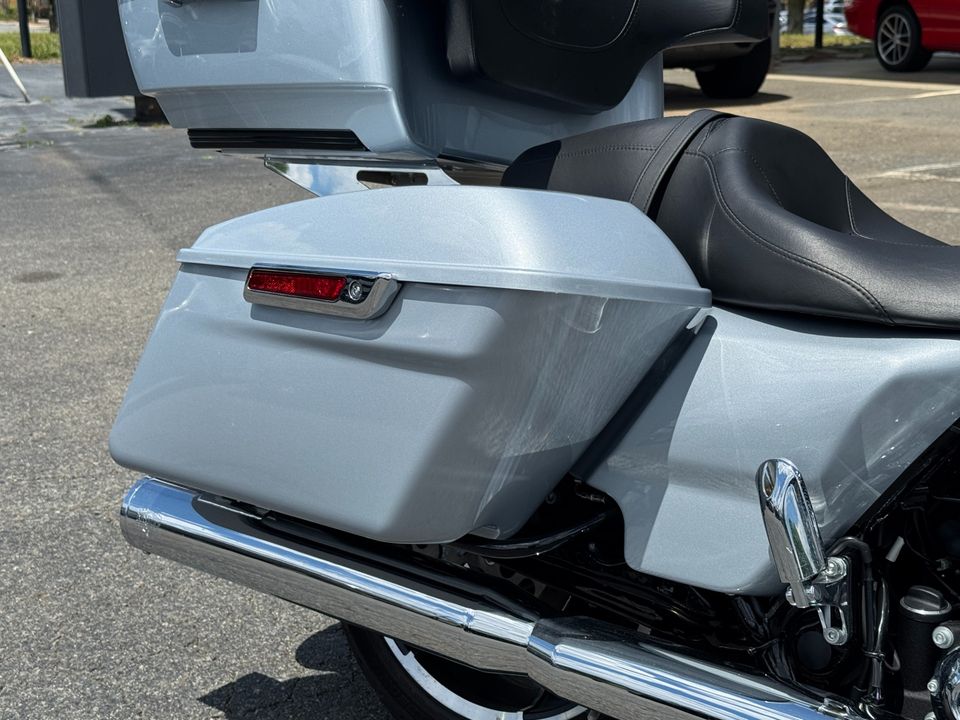2023 Harley Davidson Street Glide FLHX