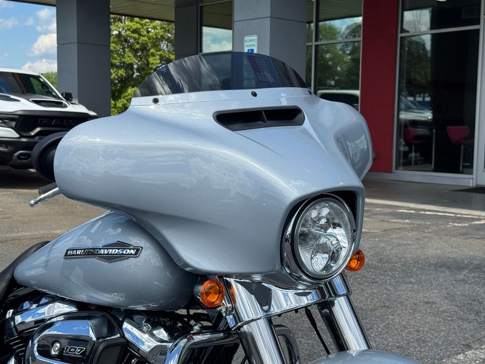 2023 Harley Davidson Street Glide FLHX