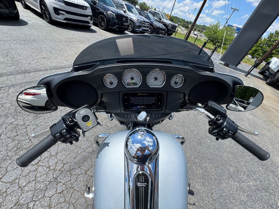 2023 Harley Davidson Street Glide FLHX