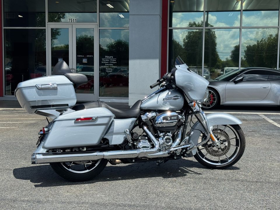 2023 Harley Davidson Street Glide FLHX