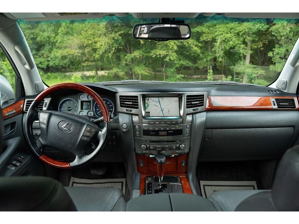 2009 Lexus LX 570