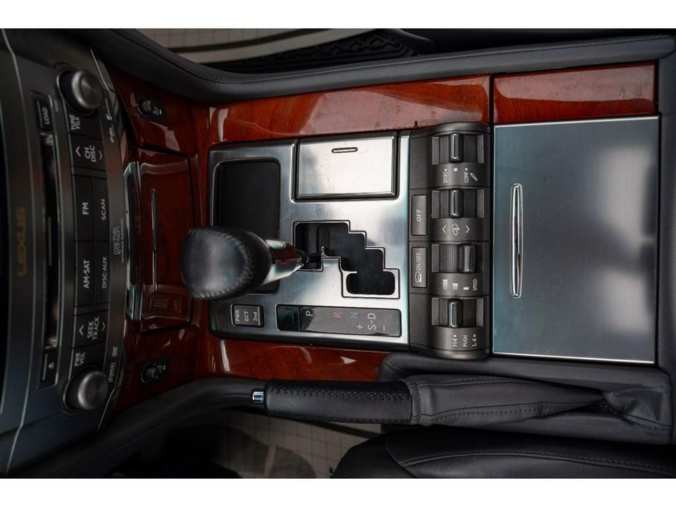 2009 Lexus LX 570
