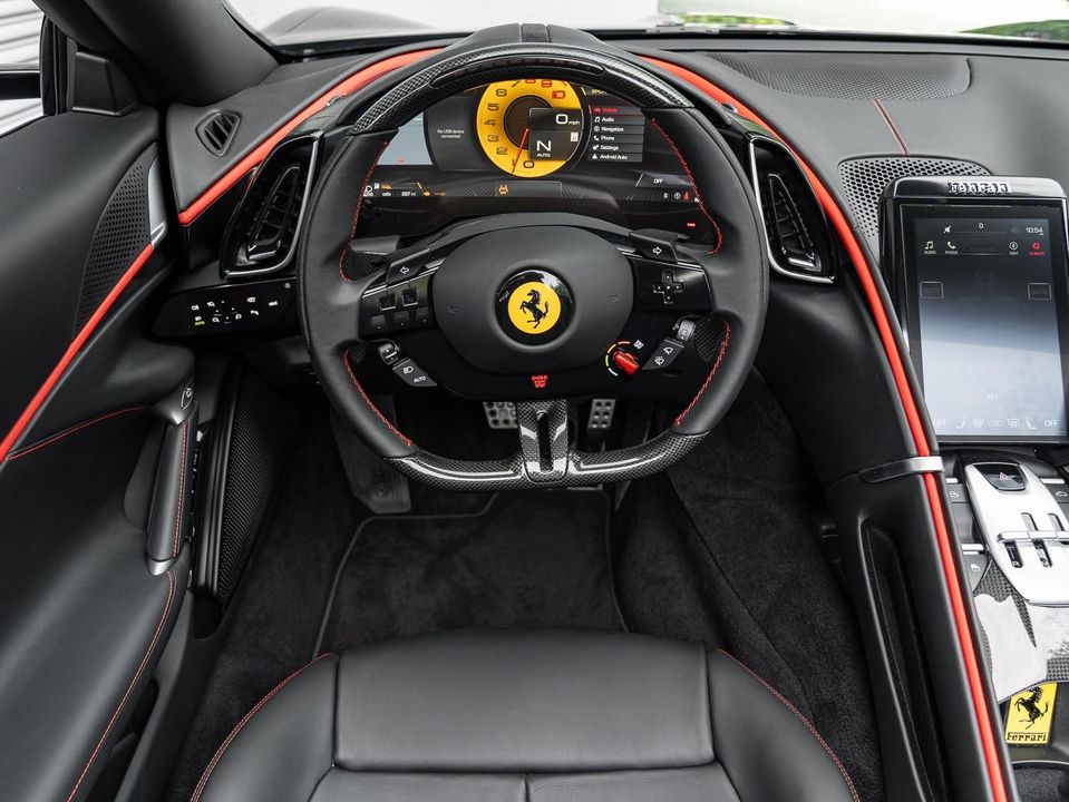 2025 Ferrari Roma Spider