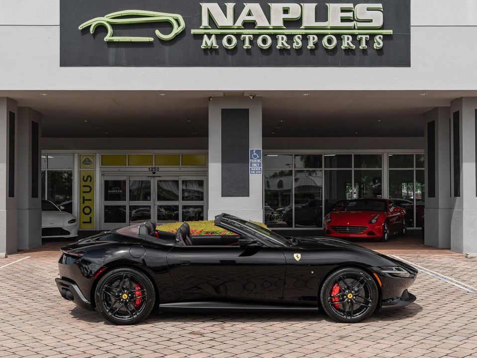 2025 Ferrari Roma Spider