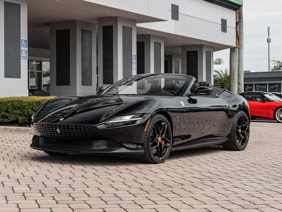 2025 Ferrari Roma Spider