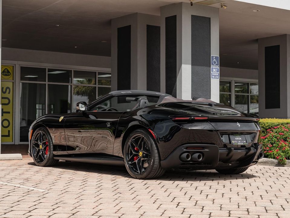 2025 Ferrari Roma Spider