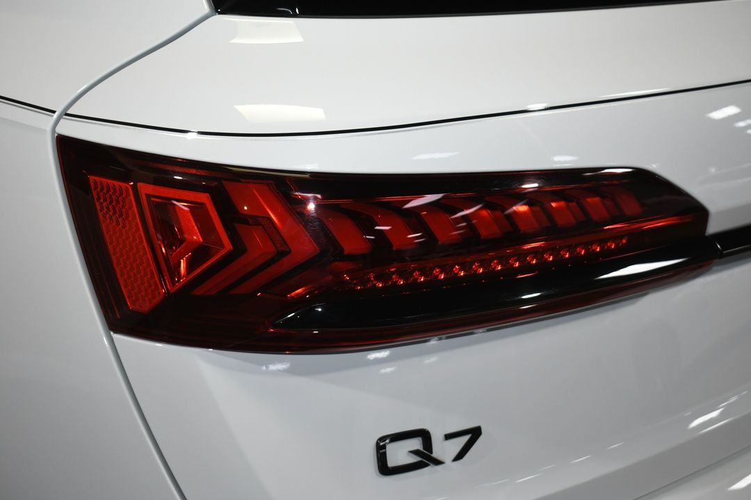 2023 Audi Q7