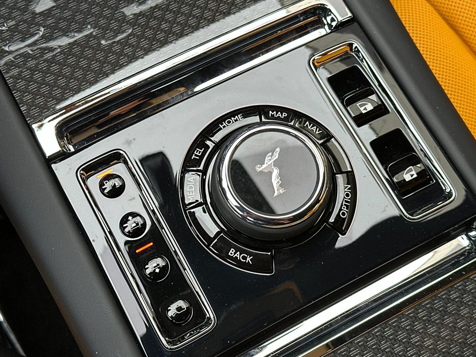2025 Rolls-Royce Black Badge