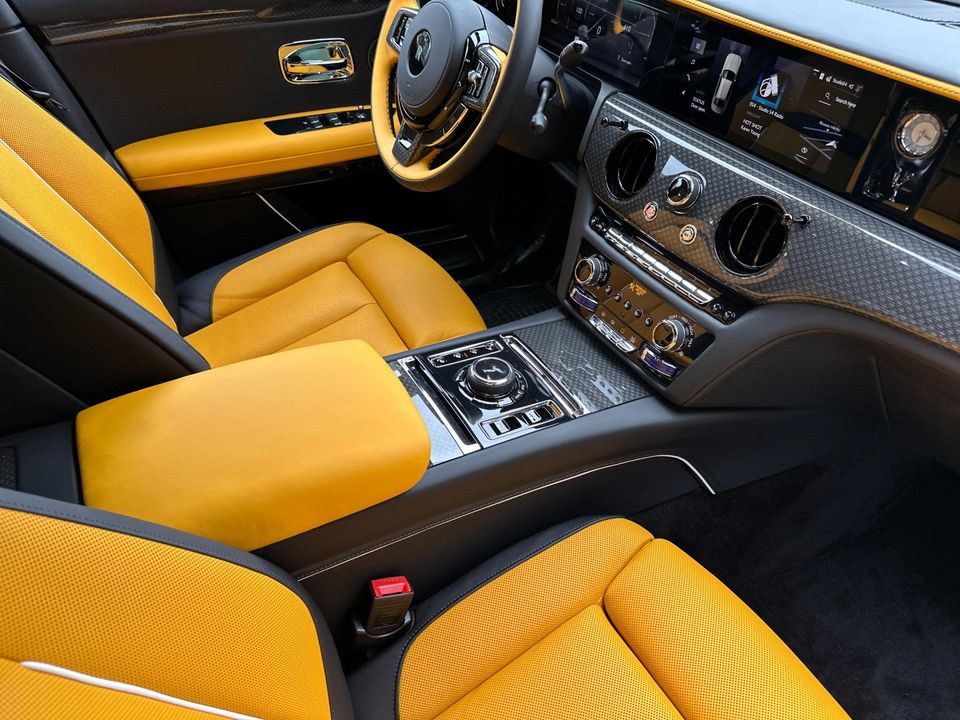 2025 Rolls-Royce Black Badge