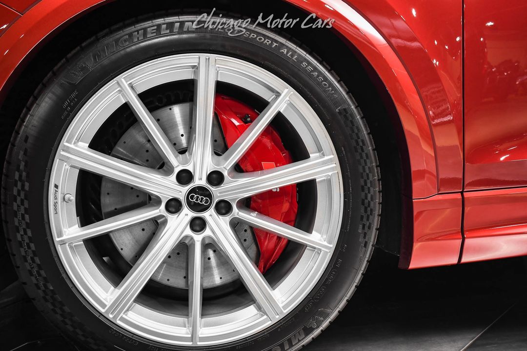 2024 Audi RS Q8