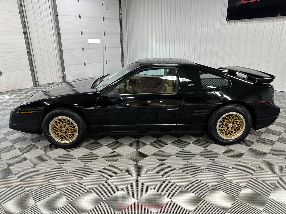 1988 Pontiac Fiero