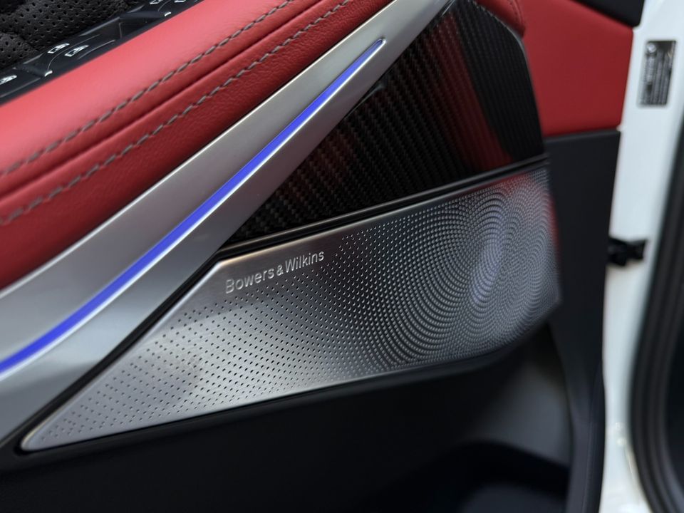 2025 BMW X5 M