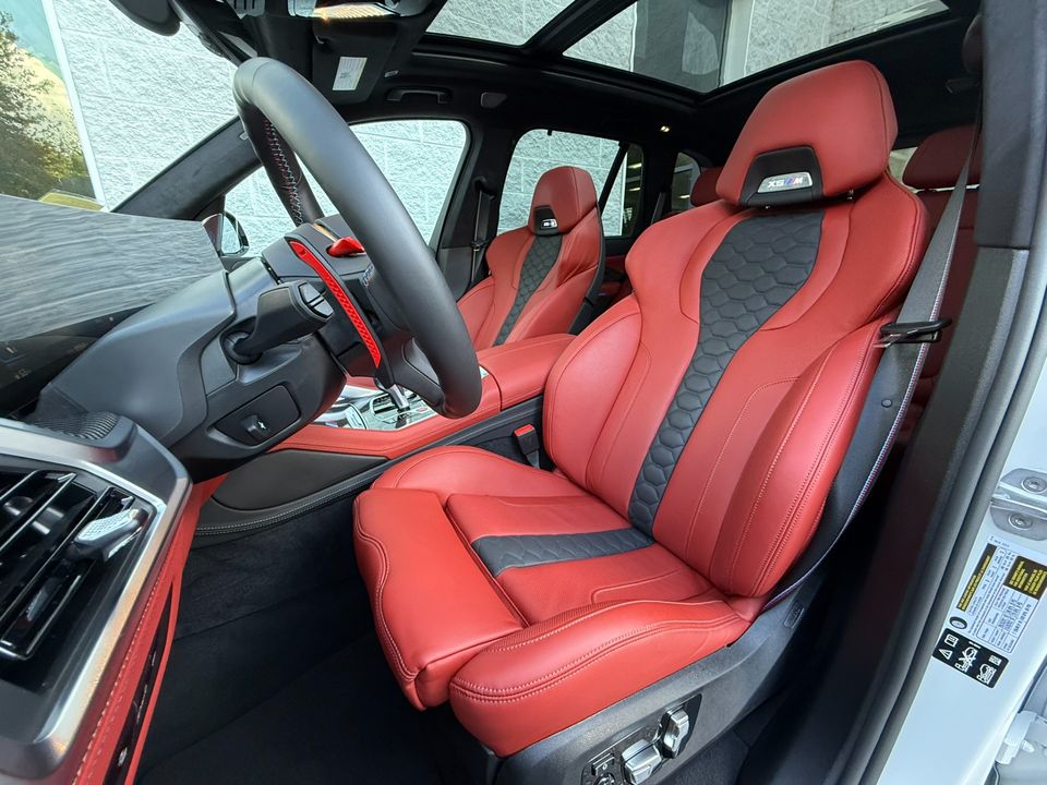 2025 BMW X5 M